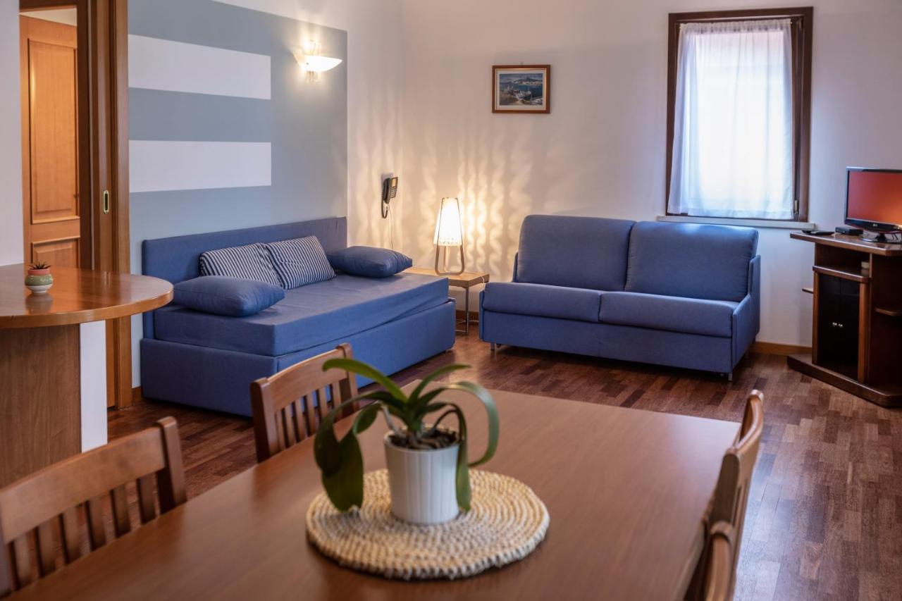Residence Villa Al Lido ブレンゾーネ エクステリア 写真