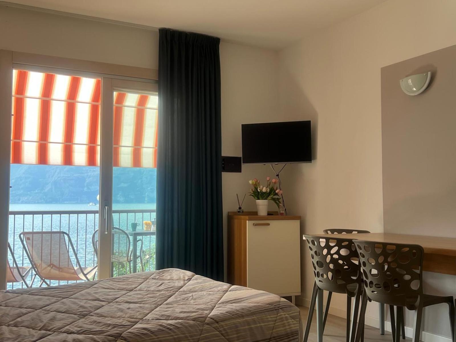 Residence Villa Al Lido ブレンゾーネ エクステリア 写真
